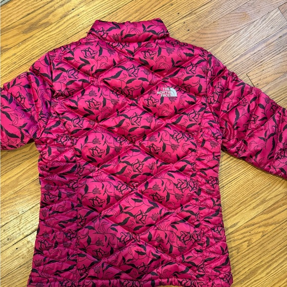 The north face girls puffer jacket coat size 14/ 16 - Picture 4 of 4
